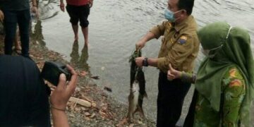 Sekda Kerinci Asraf Dampingi Gubernur Jambi Tinjau Lubuk Larangan Pengasilama