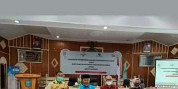 Bupati Kerinci Menerima Sertifikat Penghargaan Dari Ketua Dewan OJK RI