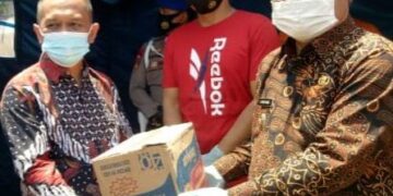 Wabup Kerinci Serahkan Bantuan Korban Musibah Kebakaran Muara Semerah Mudik