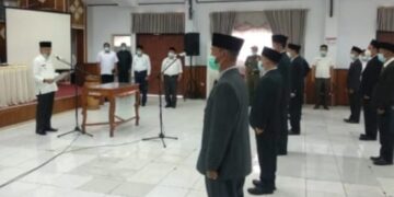 Lantik 11 Pejabat Fungsional, Bupati Adirozal Ingatkan Profesionalisme