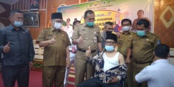 Pemkab Kerinci Gelar Pekan Vaksinasi Lansia, Wabup Ami Taher Targetkan Vaksinasi 33.800 Lansia