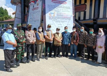 Pemkab Kerinci Gelar Vaksinasi Massal dan Deklarasi Bersama di Halaman Rumah Adat Tigo Luhah Semurup