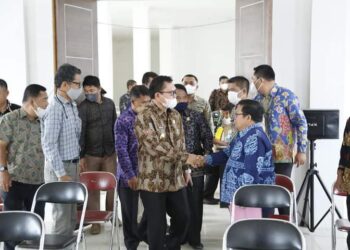 Berkantor di Hamparan Rawang, Wako Ahmadi Serap Aspirasi Masyarakat