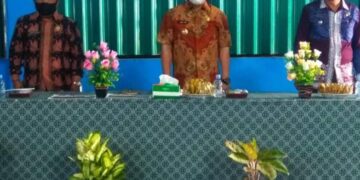 Serap Aspirasi Masyarakat, Wako Ahmadi Berkantor di Tanah Kampung