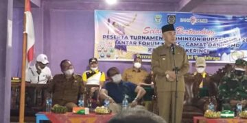 Buka Turnamen Bulutangkis, Bupati Adirozal: Jaga Sportifitas dalam Bermain