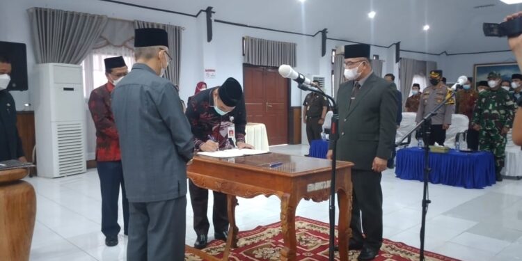Resmi, Zainal Efendi Dilantik Jadi Sekda Kerinci Definitif