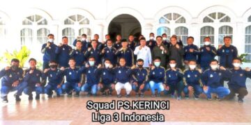 Lepas Squad PS Kerinci, Bupati Adirozal: Lakukan yang Terbaik Anak-anakku, Selamat Berjuang Untuk Kalian