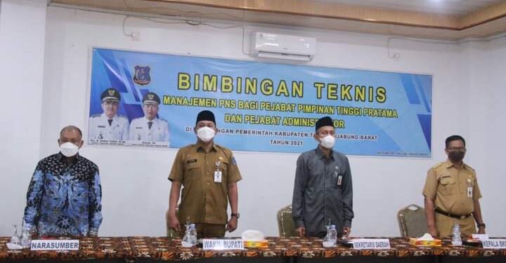 Wabup Hairan Buka Bimtek Manajemen PNS