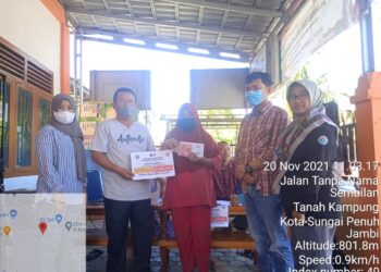 Pemdes Desa Sembilan Tanah Kampung Salurkan Bantuan Langsung Tunai untuk Warga Terdampak Covid-19