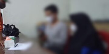 Heboh, Sepasang Kekasih MESUM Didalam Mobil