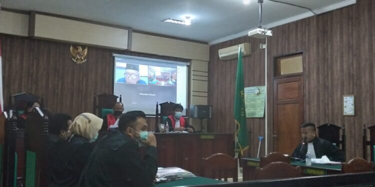 Terlibat Pencurian Sawit, Anggota DPRD Tanjabbar Dituntut 2,6 Tahun