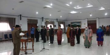 Sekda Zainal Efendi Lantik Pejabat Eselon Di Lingkup Pemkab Kerinci