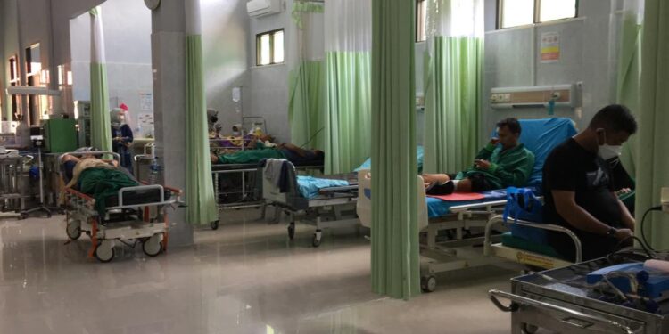 Speedboat Diva Expres Tabrak Pohon, Enam Penumpang di Bawa ke RS