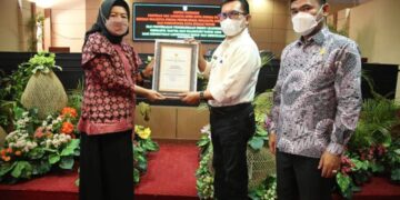 Wako Ahmadi Terima Penghargaan Nirwasita Tantra dari Kementerian LHK