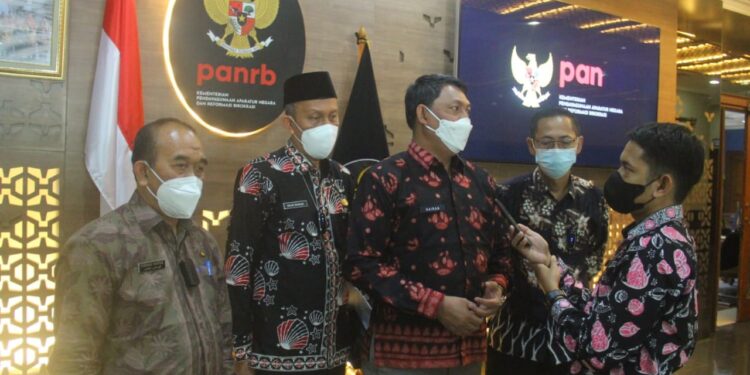 Audiensi Ke Kementerian PAN-RB, Wabup Hairan Targetkan SAKIP Naik