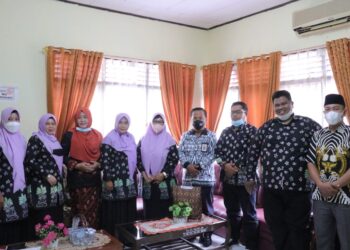 Mewakili Ketua Umum Dekranasda Tanjabbarat, Sekretaris Dekranasda Melakukan Kunjungan Kerja Ke Merangin