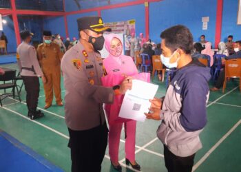 Bersama Polres Kerinci, Bhayangkari Cabang Kerinci Gelar Vaksinasi Massal