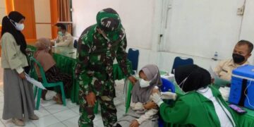 Dandim 0417 Melalui Pasiter Kerinci Pantau Langsung Vaksinasi KBT