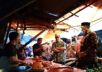Jelang Nataru, Wabup Hairan Lakukan Sidak Dipasar Tanggo Rajo
