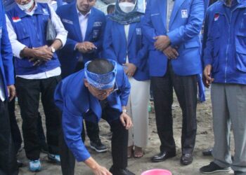 Waketum DPP PAN Letakkan Batu Pertama Pembangunan Kantor PAN Tanjab Barat