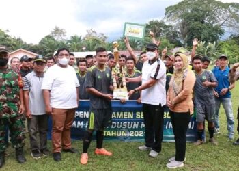 Resmi Ditutup Wabup Hairan, Kesebelasan Rantau Badak Juara KPDM CUP 2021