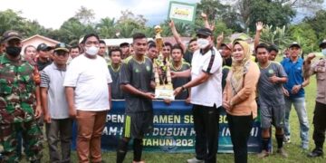 Resmi Ditutup Wabup Hairan, Kesebelasan Rantau Badak Juara KPDM CUP 2021