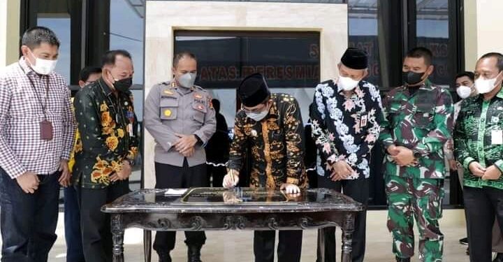 Bupati UAS Resmikan Mall Pelayanan Publik