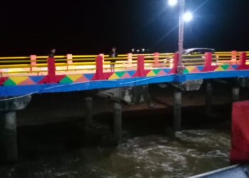 Akibat Ditabrak Kapal Muatan Kelapa, Anggaran Tiang Pancang Jembatan Wfc Disorot