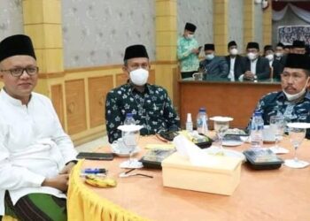 Ketua DPRD Tanjabbar Hadiri Pengukuhan Dewan Pimpinan MUI