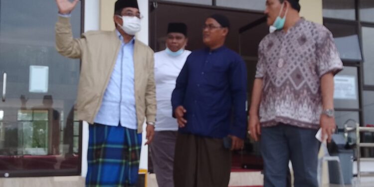 Bupati UAS Tinjau Persiapan Isra Mi’raj di Masjid Syeh Usman Tungkal