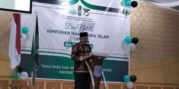 Dihadiri Bupati UAS, HMI Cabang Tanjab Barat Gelar Peringatan Dies Natalis HMI yang ke-75