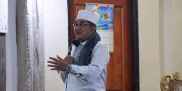 Didampingi Ketua PKK, Bupati UAS Hadiri Isra Miraj di Mesjid Hidayatullah