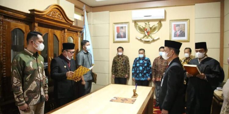 Pj. Sekda Alfian Dilantik Wako Ahmadi