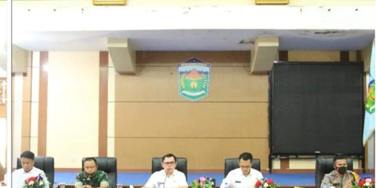 Dorong Percepatan Vaksinasi Lansia & Anak, Wako Ahmadi Minta Kades Pro Aktif di Lapangan