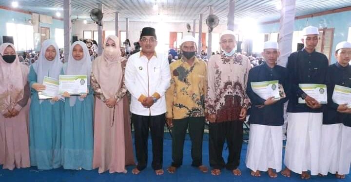 Hadiri Perpisahan Santri Madrasah Tsanawiyah, Bupati UAS: Santri Harus Punya Soft Skill