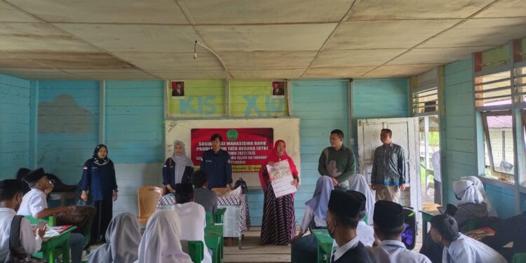 Lakukan Sosialisasi ke Sekolah, Prodi HTN STAI An-Nadwah Kuala Tungkal Disambut Antusias oleh Para Siswa