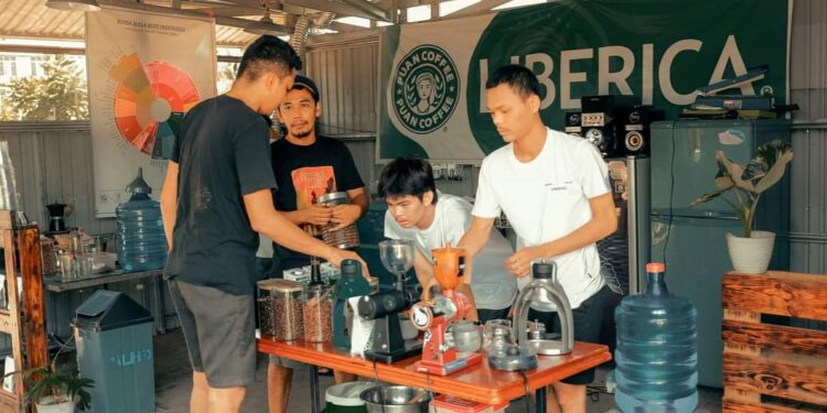 “Ramai” Para Pemuda di Tangan Barat Racik Kopi dan Buka Kedai Kopi dengan Omset Puluhan Juta Perbulan