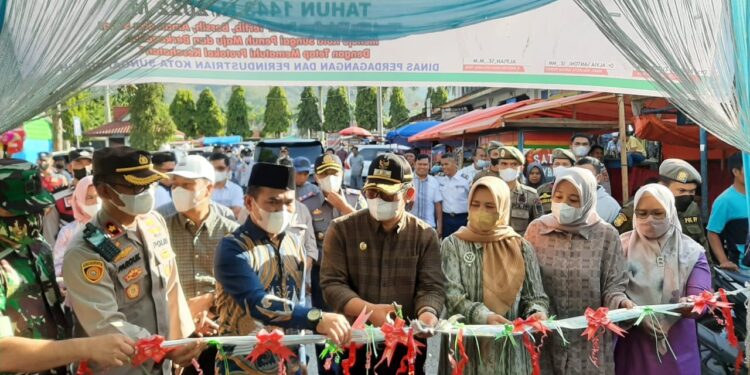 Ketua DPRD Kota Sungai Penuh Hadiri Pembukaan Pasar Mambo