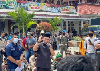 Ketua DPRD Kota Sungai Penuh Tanggapi Tuntutan Aksi Mahasiswa