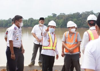 Al Haris Tinjau Pelabuhan Desa Tenam