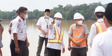 Al Haris Tinjau Pelabuhan Desa Tenam