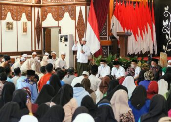 Hadiri Pengajian Milenial, Al Haris dan Hesnidar Haris Harap Generasi Muda Bekali Diri Dengan Ilmu Agama