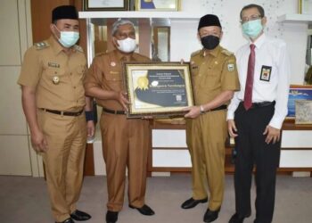 Pemkab Sarolangun Menerima Penghargaan dari Dirjen Perbendaharaan Provinsi Jambi