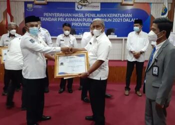 Pemkab Sarolangun Raih Penghargaan Hasil Penilaian Kepatuhan Pelayanan Publik dari Ombudsman RI