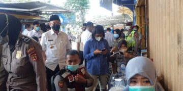 Bupati Sarolangun Tinjau Pelaksanaan Razia Vaksin