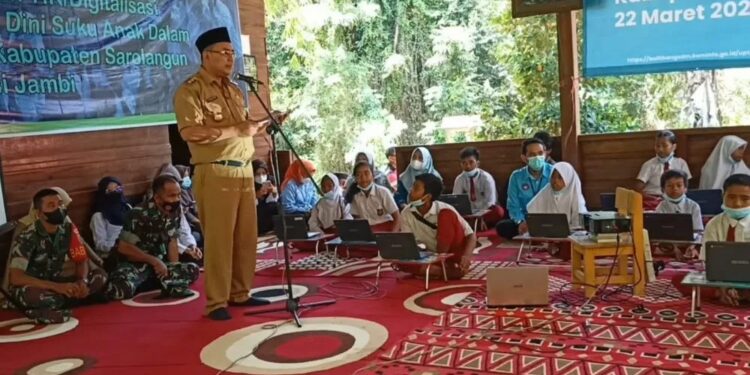 Pemkab Sarolangun Kenalkan Digitalisasi Kepada SAD