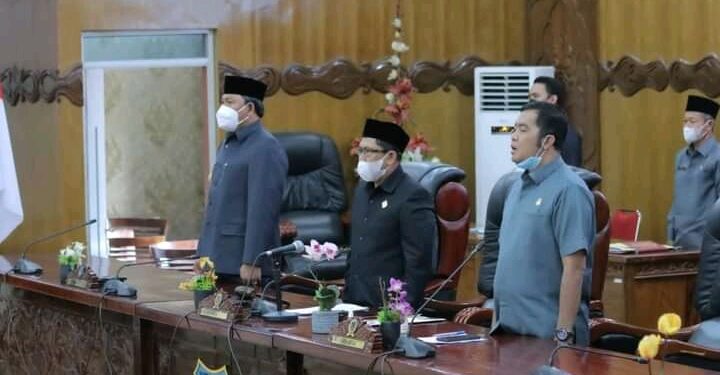 Wabup Hairan Hadiri Rapat Paripurna Ketiga DPRD Tanjab Barat
