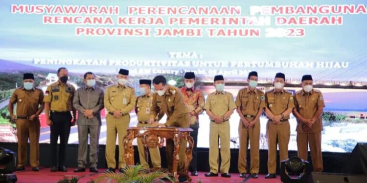 Wawako Antos Hadiri Musrenbang RKPD Provinsi Jambi Tahun 2023