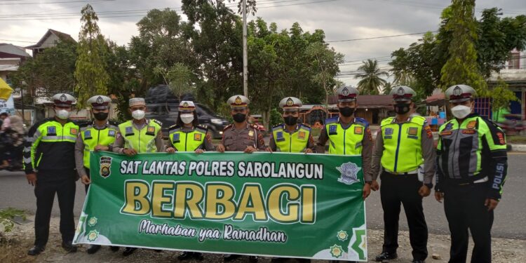 Sat Lantas Polres Sarolangun Gelar kegiatan “INDAHNYA BERBAGI”