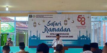 Wakil Bupati Sarolangun melaksanakan kegiatan Safari Ramadhan di Masjid Jami’ Desa Pulau Pandan